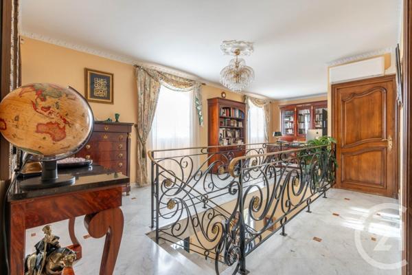 Maison à vendre  6 pièces - 220,98 m2 ST MAUR DES FOSSES - 94