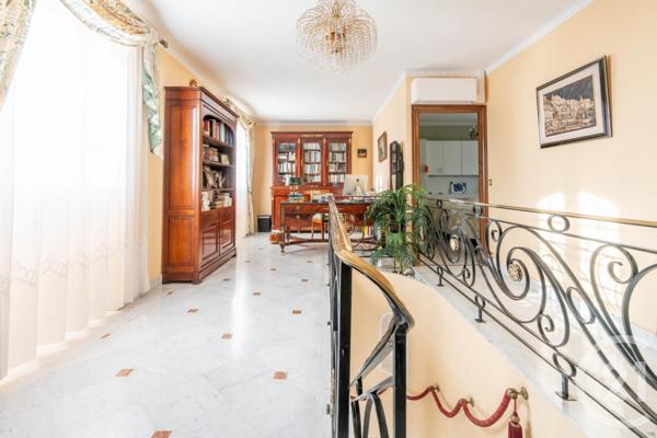 Maison à vendre  6 pièces - 220,98 m2 ST MAUR DES FOSSES - 94