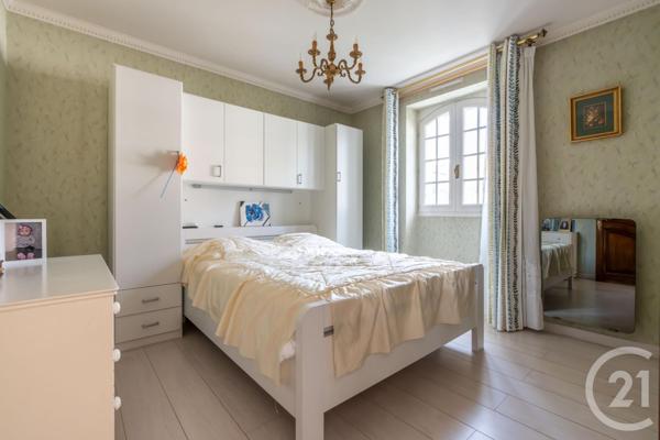 Maison à vendre  6 pièces - 220,98 m2 ST MAUR DES FOSSES - 94