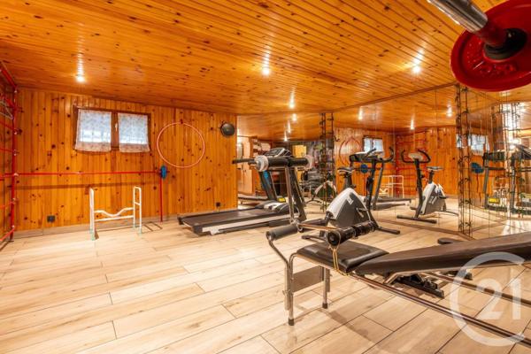 Maison à vendre  6 pièces - 220,98 m2 ST MAUR DES FOSSES - 94