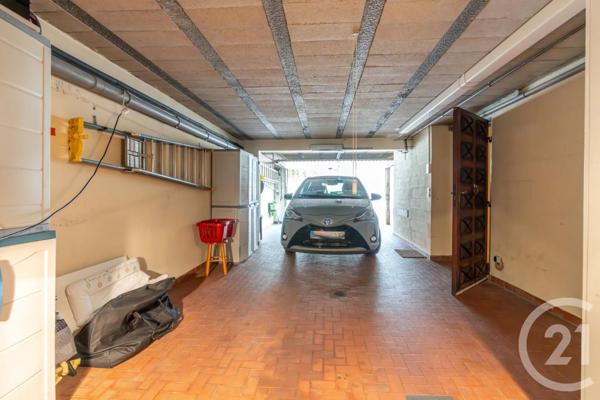 Maison à vendre  6 pièces - 220,98 m2 ST MAUR DES FOSSES - 94