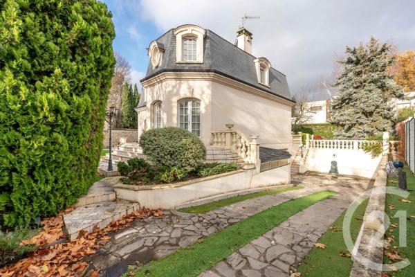 Maison à vendre  6 pièces - 220,98 m2 ST MAUR DES FOSSES - 94