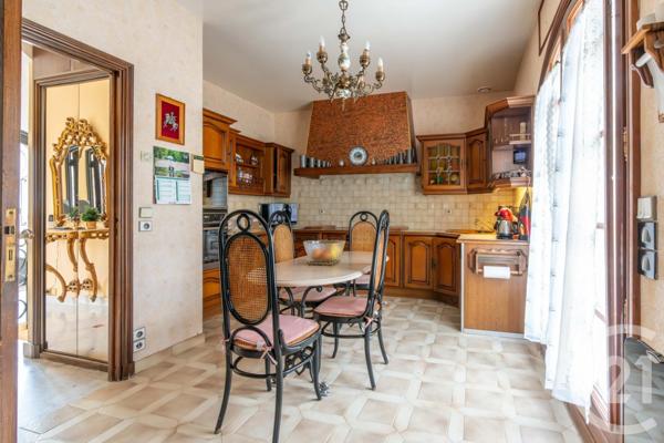 Maison à vendre  6 pièces - 220,98 m2 ST MAUR DES FOSSES - 94