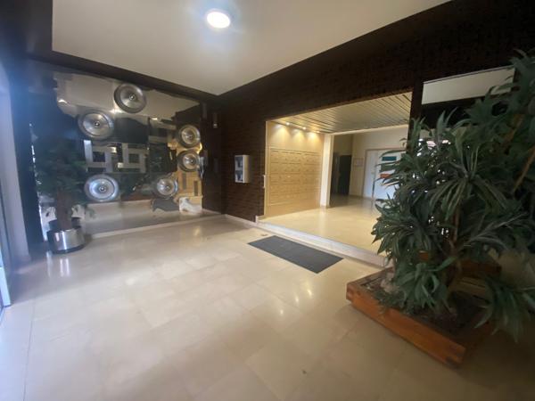 Saint-Étienne (42000) BUREAUX COMMERCIAUX A LOUER 216M²