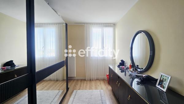 Appartement 3 pièces - 69 m² Exclusivité efficity