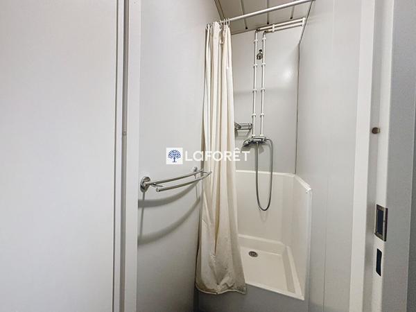 Location local commercial près de TERRES DE CAUX - 1 pièce(s) - 720 m² - 3 700 €/mois