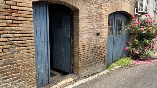 Immeuble à vendre |  Molières |  216 m²