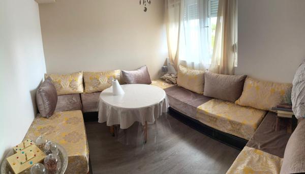 Appartement lumineux et spacieux de 82 m² avec 4 chambres et grand balcon