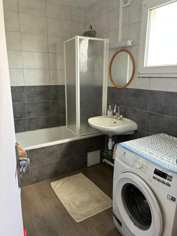 Appartement lumineux et spacieux de 82 m² avec 4 chambres et grand balcon