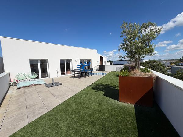 APPARTEMENT LAGORD 121M² AVEC TERRASSE ET PLACES DE STATIONNEMENT Lagord APPARTEMENT LAGORD 121M² AVEC TERRASSE ET PLACES DE STATIONNEMENT Lagord