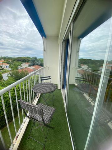 Appartement La Rochelle 4 pièce(s) 68m2 , 3 chambres, balcon , garage . ,  La rochelle
