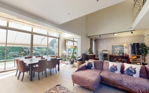 Maison à vendre    5 pièces • 186,14 m2 Villeneuve-Loubet