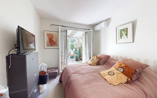 Maison à vendre    5 pièces • 186,14 m2 Villeneuve-Loubet