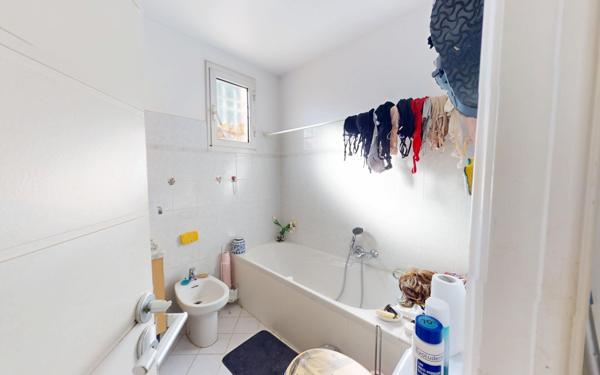 Maison à vendre    5 pièces • 186,14 m2 Villeneuve-Loubet