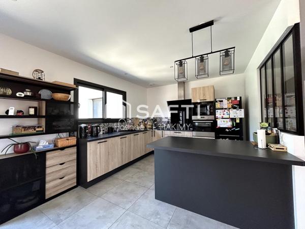 Entre modernité et tranquillité, découvrez cette maison contemporaine nichée au cœur de la campagne corrézienne