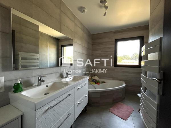 Entre modernité et tranquillité, découvrez cette maison contemporaine nichée au cœur de la campagne corrézienne