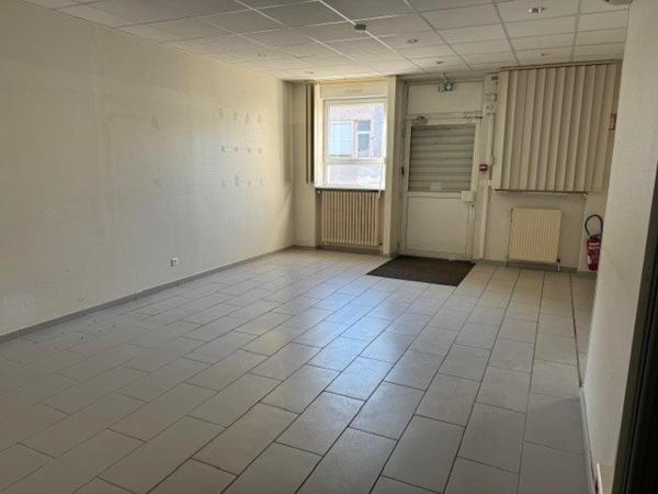 Immeuble de Rapport  – local libre