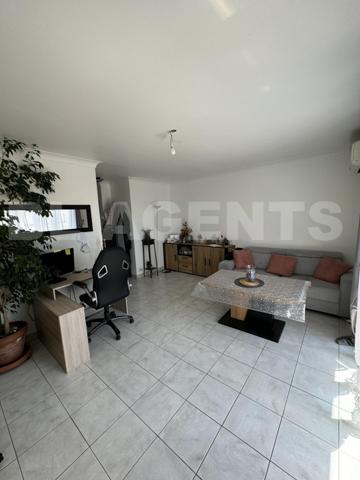 Duplex 2 chambres proche RER-B copro faibles charges 2 balcons