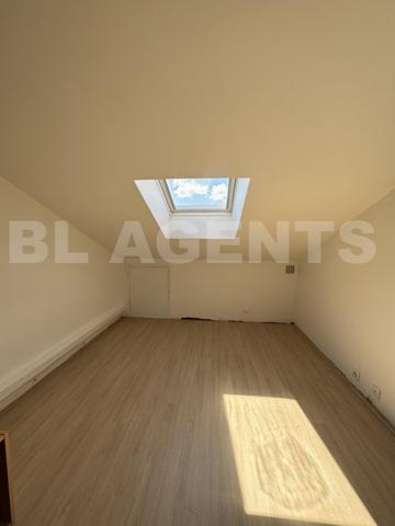 Duplex 2 chambres proche RER-B copro faibles charges 2 balcons