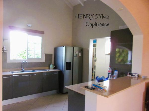 LE MOULE - A VENDRE MAISON DE STANDING DE TYPE 4
