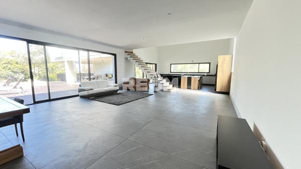 Pignan (34570) Maison contemporaine d’exception 246 m2