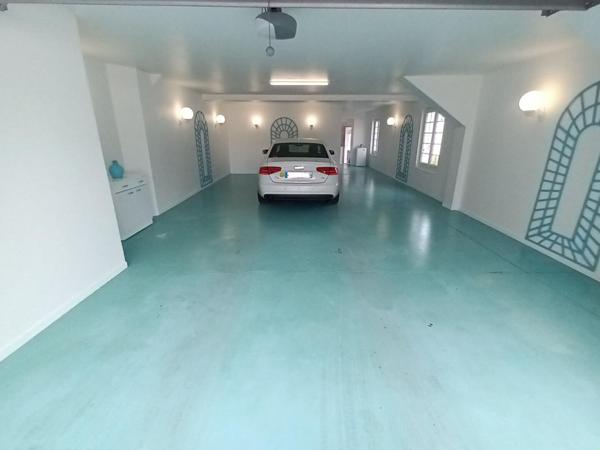 Maison de qualité avec piscine, studio indépendant et dépendances