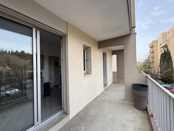 BORD D'AUDE - T2 LUMINEUX AVEC GRANDE TERRASSE ET ASCENSEUR