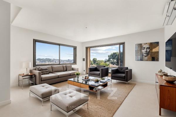 Duplex rénové - Port Sanary à pied - Vue mer