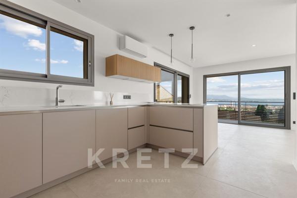 Duplex rénové - Port Sanary à pied - Vue mer