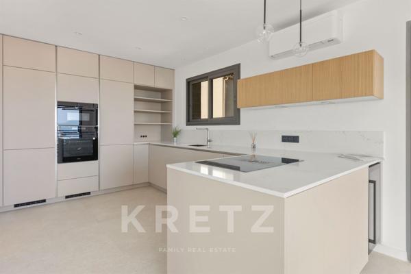 Duplex rénové - Port Sanary à pied - Vue mer