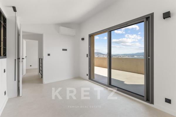 Duplex rénové - Port Sanary à pied - Vue mer