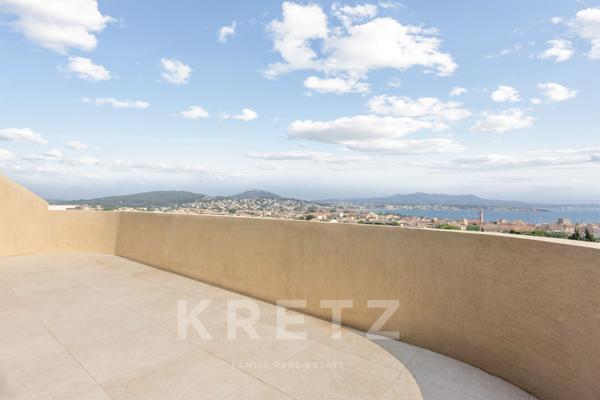 Duplex rénové - Port Sanary à pied - Vue mer