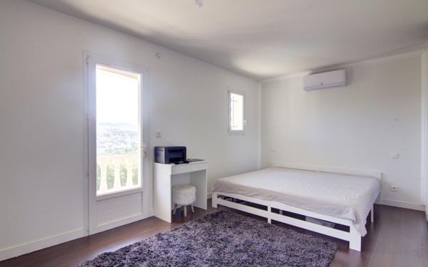 Maison à vendre    5 pièces •  Rive-de-Gier