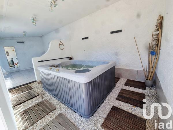 Maison à vendre 10 pièces 176 m² Saint-Privat-des-Vieux