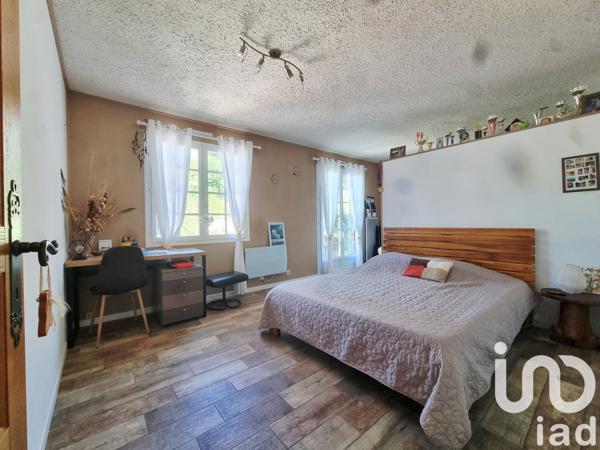 Maison à vendre 10 pièces 176 m² Saint-Privat-des-Vieux