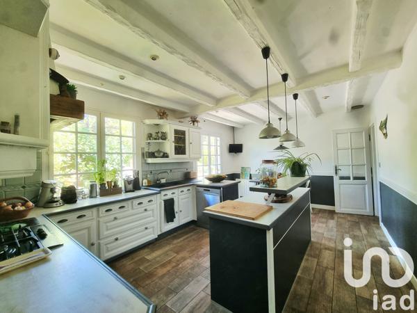 Maison à vendre 10 pièces 176 m² Saint-Privat-des-Vieux