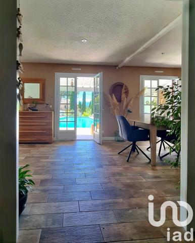 Maison à vendre 10 pièces 176 m² Saint-Privat-des-Vieux