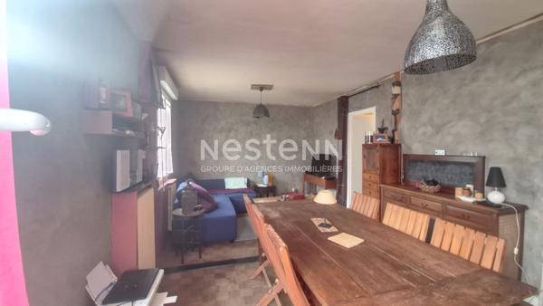 LANDERNEAU en centre ville - Appartement T2 avec garage et cellier - 54.40m²