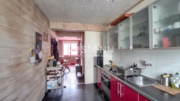 LANDERNEAU en centre ville - Appartement T2 avec garage et cellier - 54.40m²