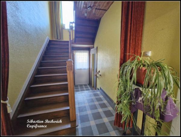 Maison à vendre 7 pièces REMELFING (57)