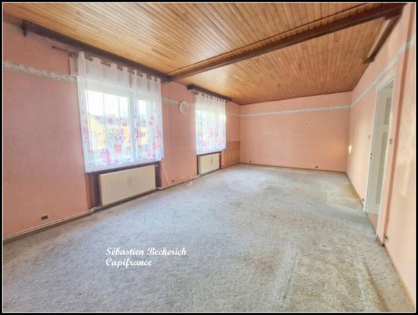 Maison à vendre 7 pièces REMELFING (57)