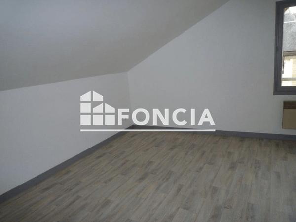 Location Studio 15.18 m² - 5 RUE EDOUARD GRIMAUX Poitiers 86000