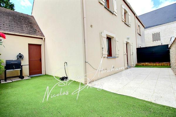 Maison dans résidence