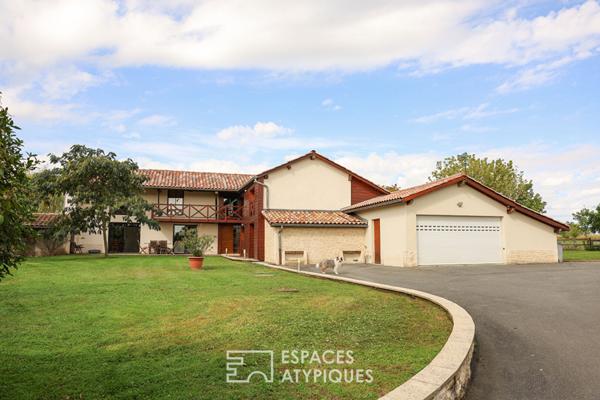 Ancienne bâtisse rénovée avec espace équestre