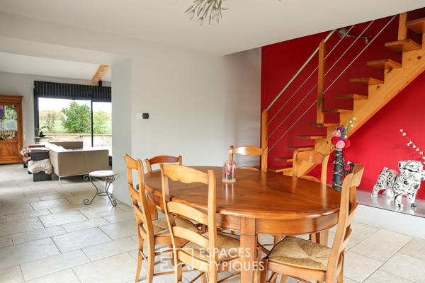 Ancienne bâtisse rénovée avec espace équestre