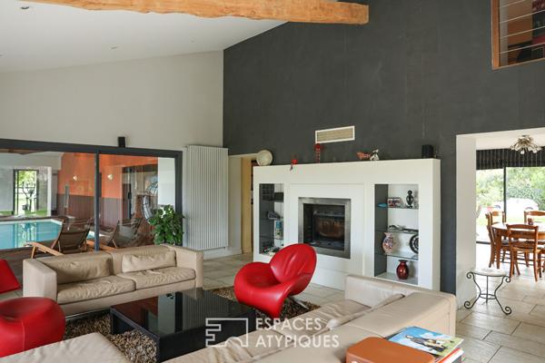 Ancienne bâtisse rénovée avec espace équestre