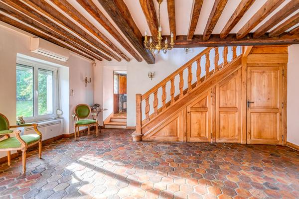 Maison Crecy La Chapelle 9 pièce(s) 270 m2