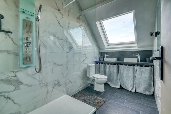 Maison Crecy La Chapelle 9 pièce(s) 270 m2