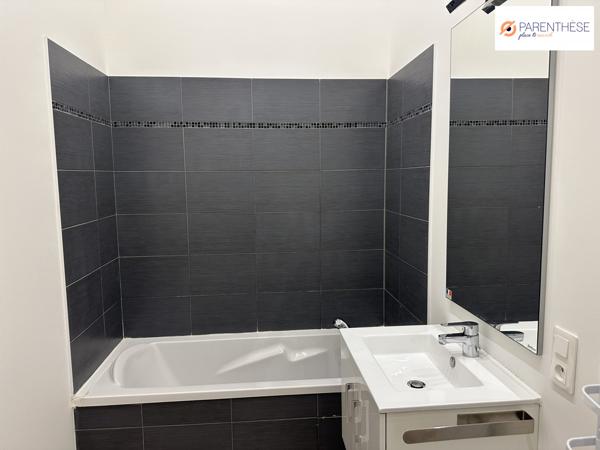 Appartement T2 bis  - Emplacement de choix entre la Citadelle de Lille et le Quai du Wault