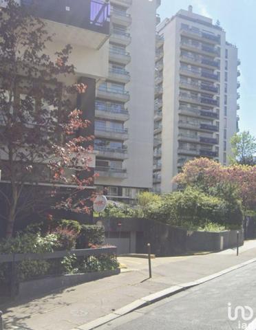 parking rental 11 m² Paris 14